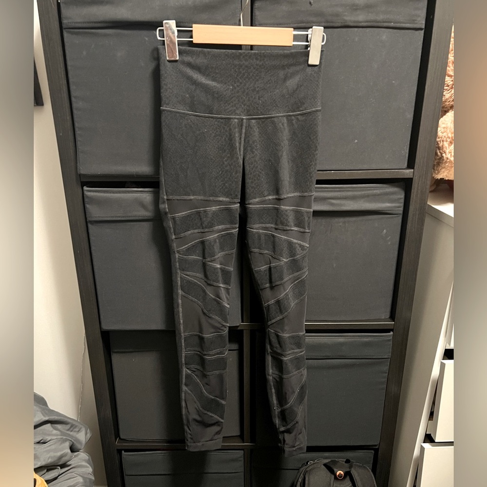 Lululemon High Times Mesh Legging in Black Desert Snake
